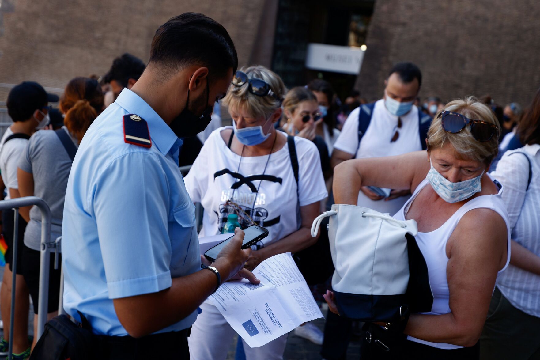 VATICAN-VACCINE-PROOF